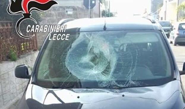 Dramma sfiorato in Salento: per colpire moglie e figlie getta una bombola di gas sulla loro auto