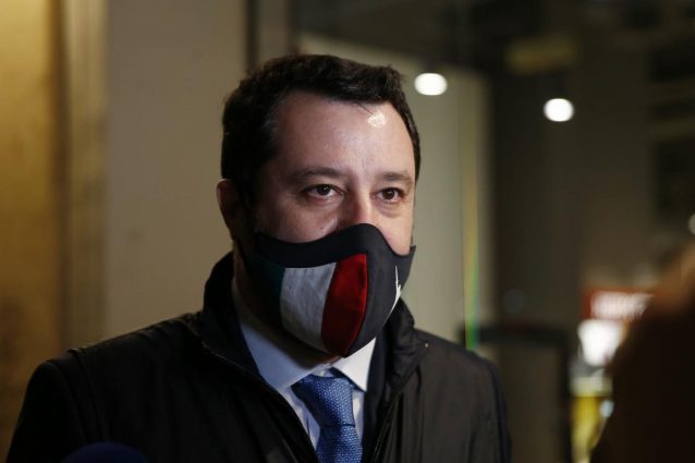 Matteo Salvini vuole riaprire a Pasqua: “Serve un graduale ritorno alla vita”