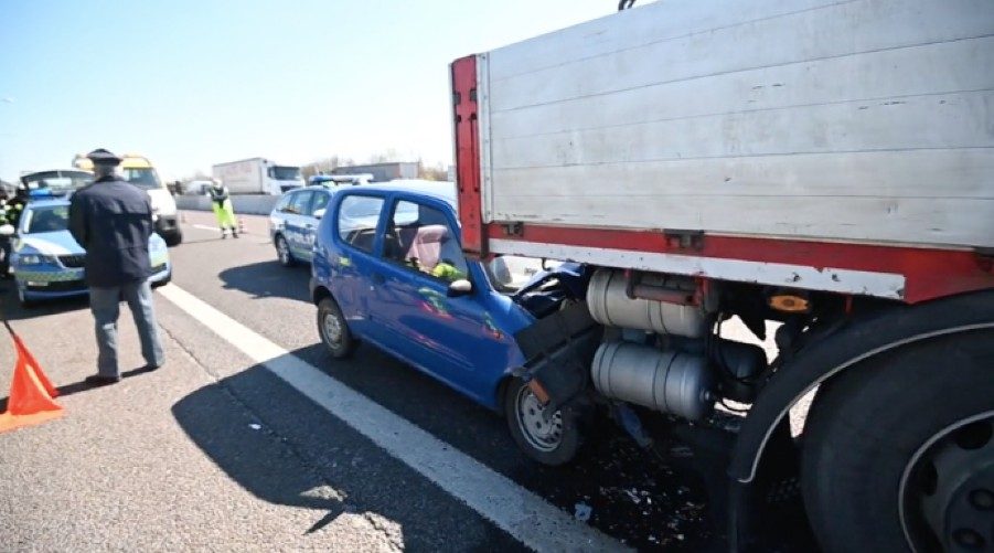 L’incidente lungo la tangenziale a Bologna