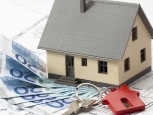 Bonus casa genitori separati, fino a 500 euro al mese per un anno: l’aiuto annunciato da Salvini