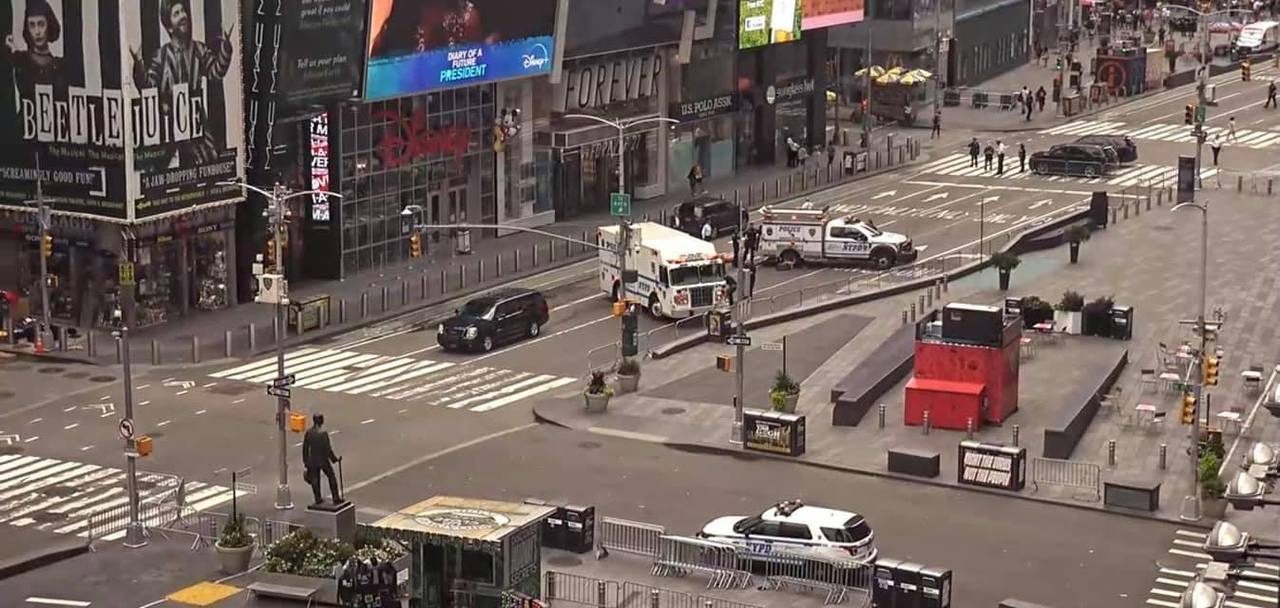 Times Square evacuata dopo l’allarme bomba