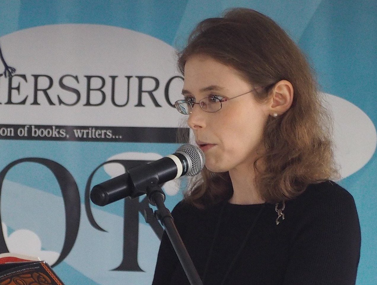 La scrittrice Madeline Miller al Gaithersburg Book Festival del 2018. Credits: Slowking 4, Wikimedia Foundation