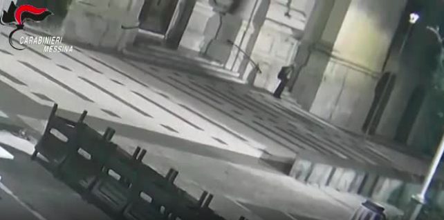 Il presunto assassino della clochard (foto carabinieri Messina)