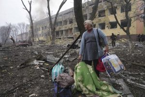 A Mariupol bombardamenti ogni mezz'ora: macerie, oltre 1200 morti e fosse comuni