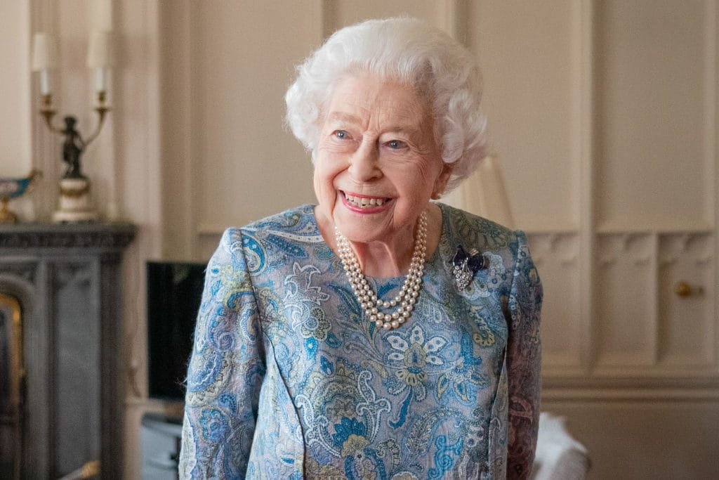 È morta Elisabetta II del Regno Unito, il mondo piange la Regina