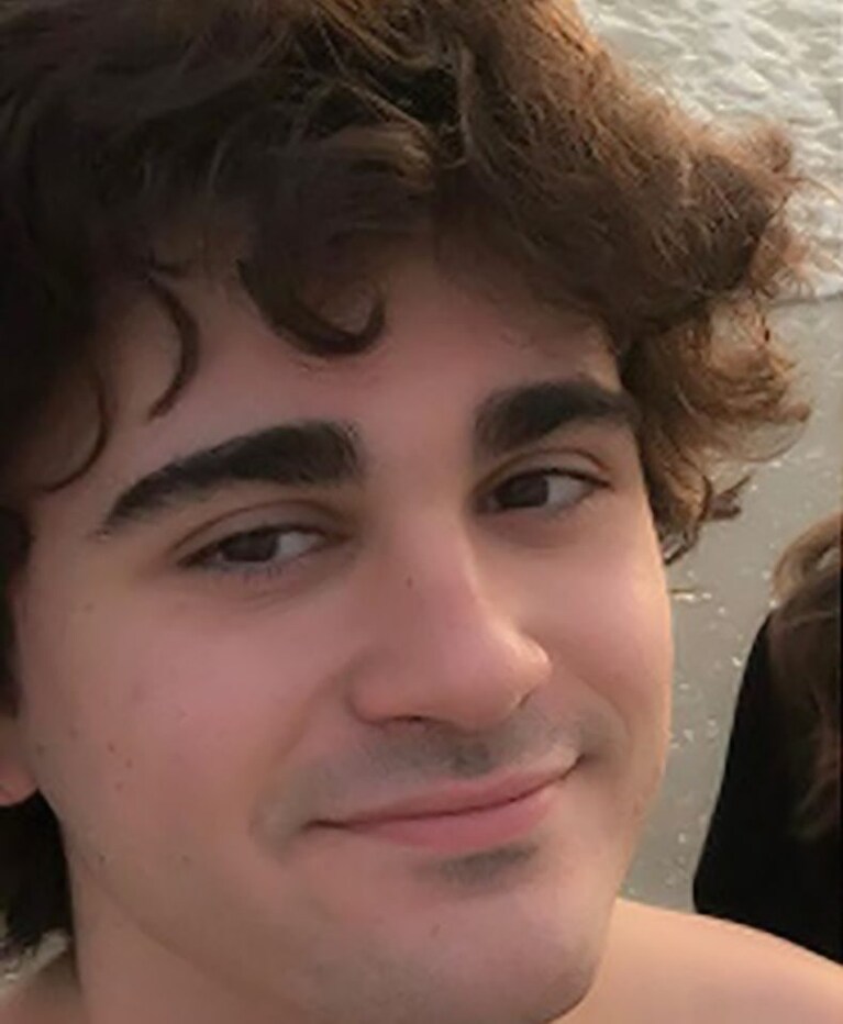 Giuliano de Seta, morto a 18 anni durante uno stage gratuito schiacciato da una lastra di metallo