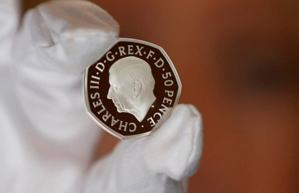 Le immagini delle nuove con il volto di Re Carlo III il sovrano