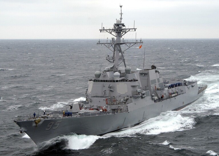 (Immagine da Twitter: Carrier Strike Group 4).