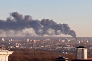 Attacchi con droni su basi russe. Mosca:
