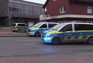 “Venite, ho ucciso la prof”, adolescente uccide l’insegnante in classe e chiama la polizia