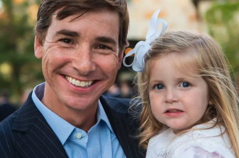 Hallie Scruggs con il papà.