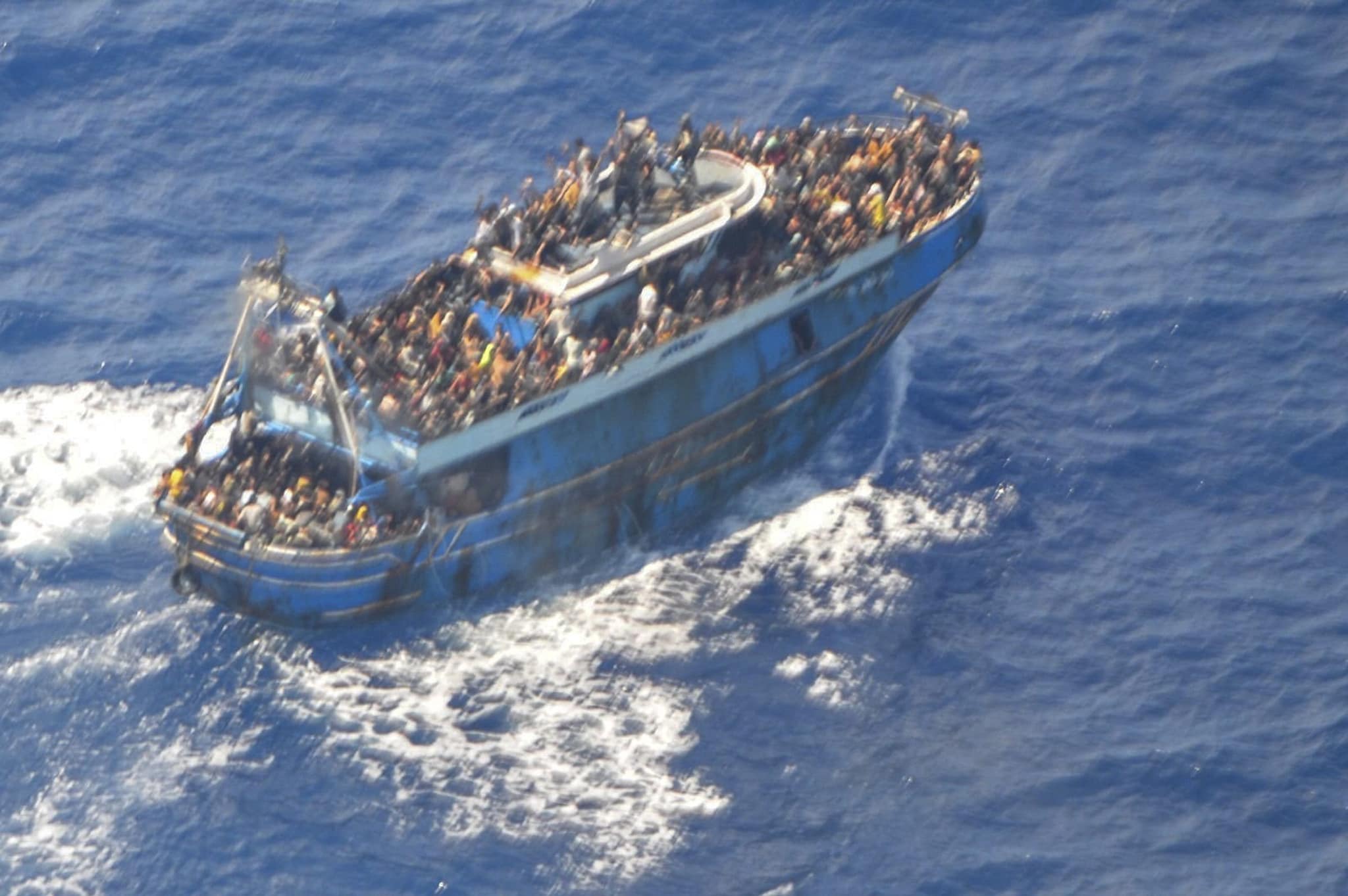 Affonda un barcone al largo del Marocco con 60 persone a bordo: 20 risultano disperse