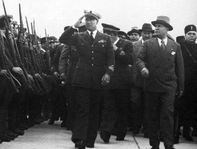 Da sinistra: Gian Galeazzo Ciano e Benito Mussolini (Wikimedia).