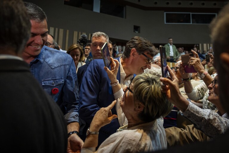 Pedro Sanchez e Salvador Illa.