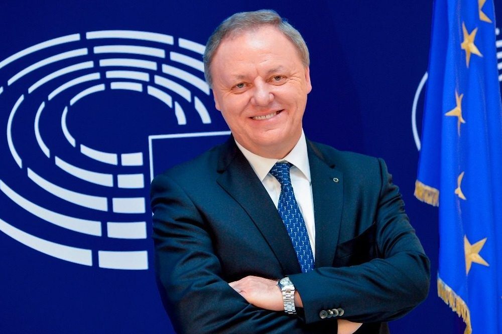 Europee, candidato di FdI Berlato nega di essere no vax ma insiste