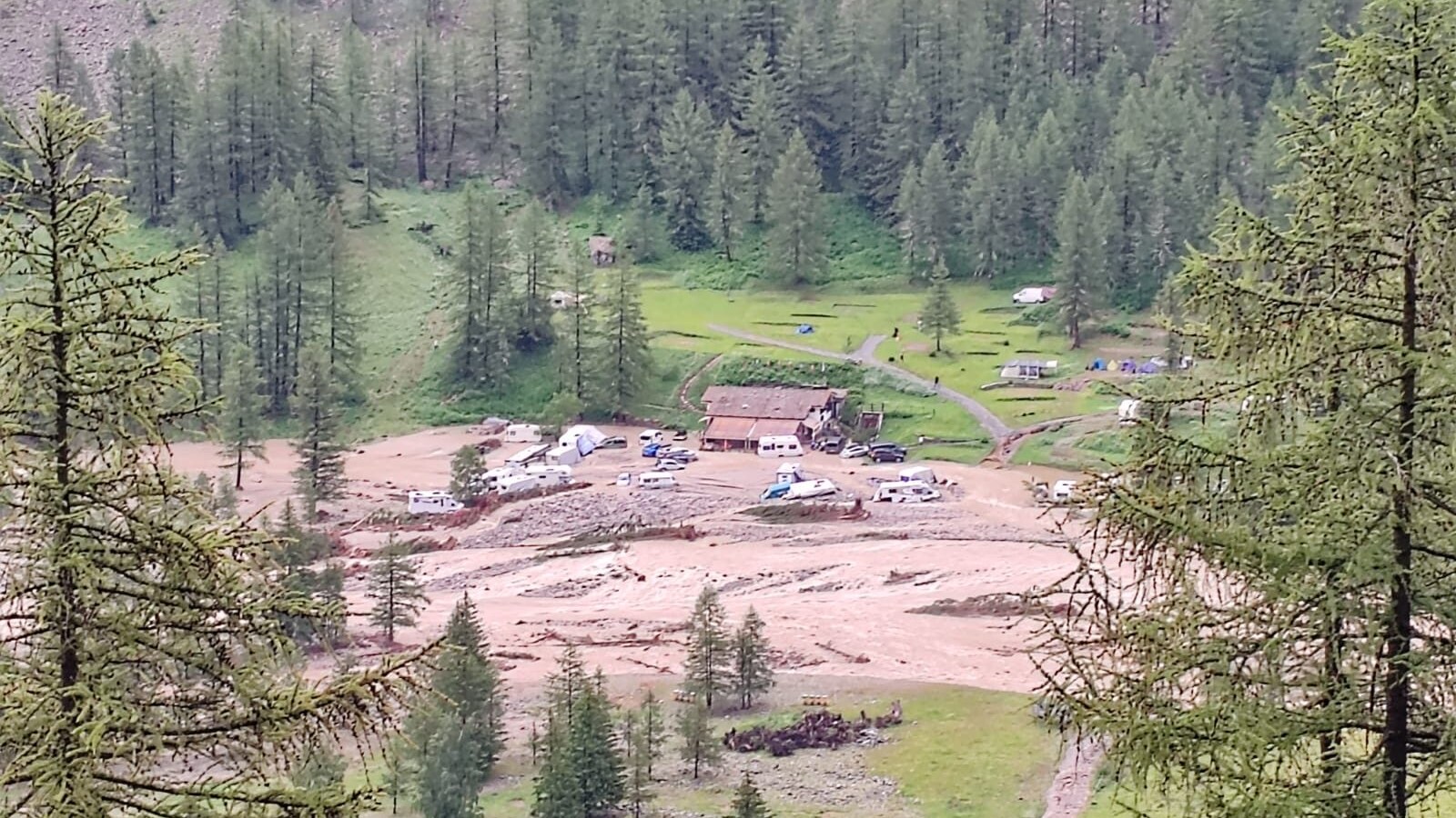 Immagine da Facebook (Parco Nazionale Gran Paradiso ).