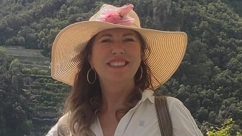 Uccise col Suv l’uomo che le aveva rubato la borsa: a processo per omicidio volontario aggravato a Viareggio