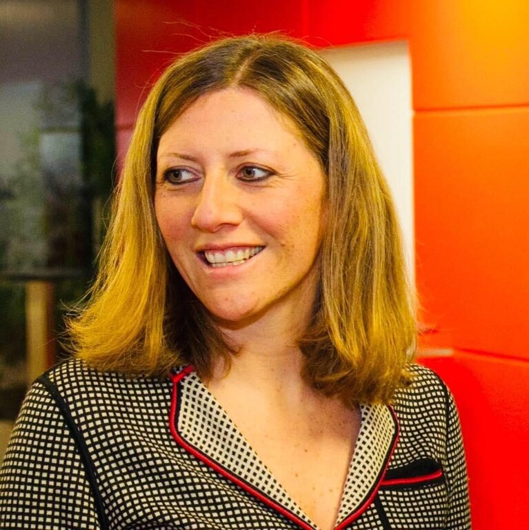 Nicoletta Pirozzi, Iai.