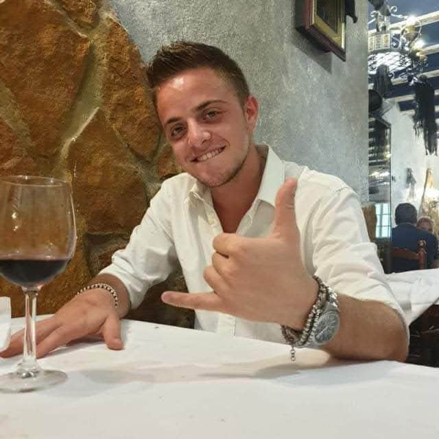 Si riapre il caso di Alex Bonucchi, la madre del giovane morto in Algeria: “Qualcuno dovrà pagare”