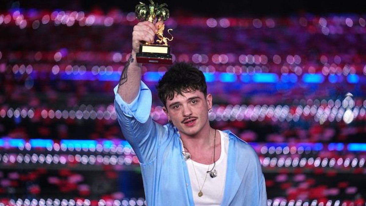 Olly al Festival di Sanremo 2025 (Marco Alpozzi/LaPresse)