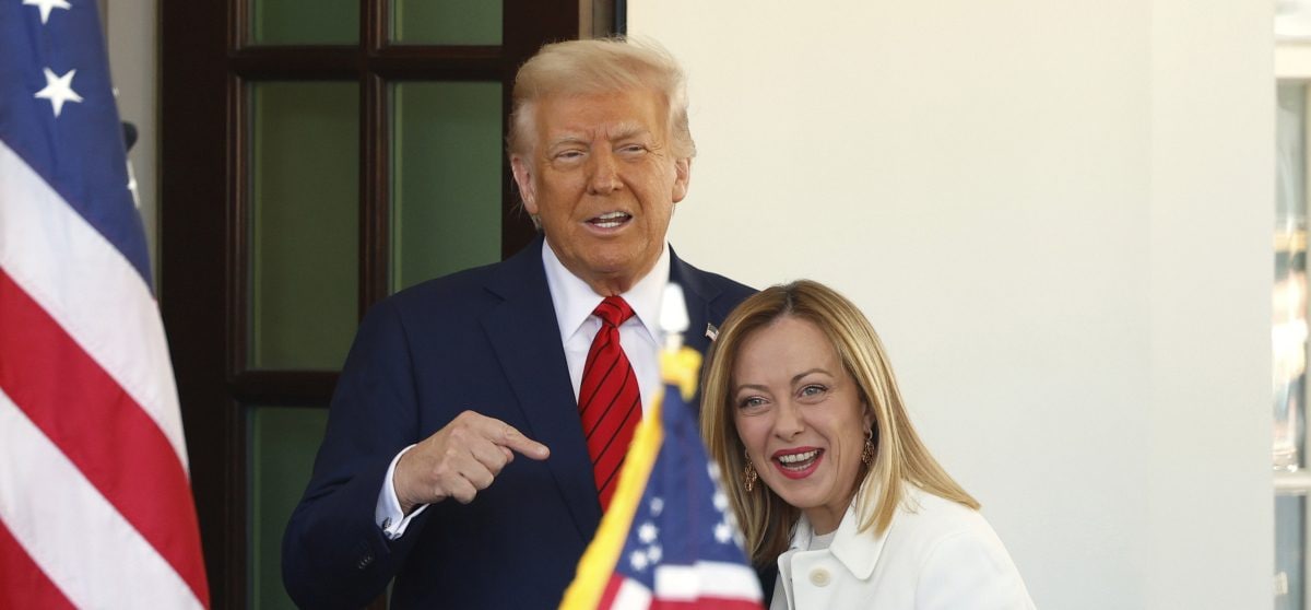 È polemica per il video di Trump su un accordo segreto con Meloni su dazi e Ucraina. Ma il governo smentisce