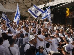 non solo gaza migliaia di israeliani marciano a gerusalemme est occupata al grido morte agli arabi