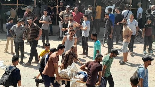 Israele bombarda uno degli ultimi bar a Gaza con la connessione internet: tra i morti anche un giornalista