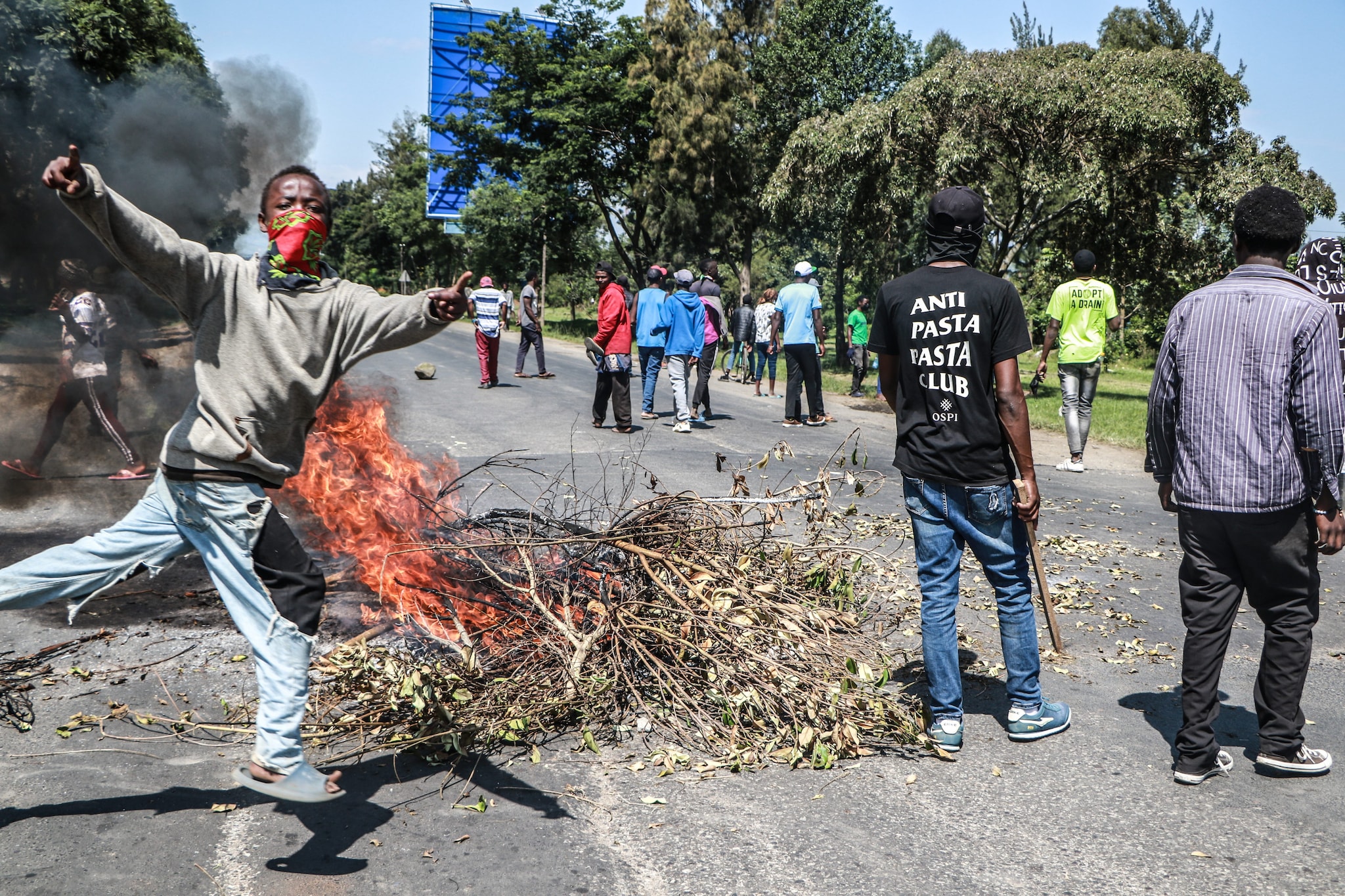 Kenya, nelle proteste contro corruzione e violenza della polizia gli agenti hanno ucciso almeno 16 persone