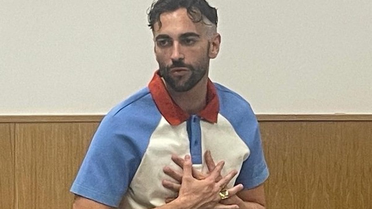 Mengoni dopo il concerto incontra i giornalisti