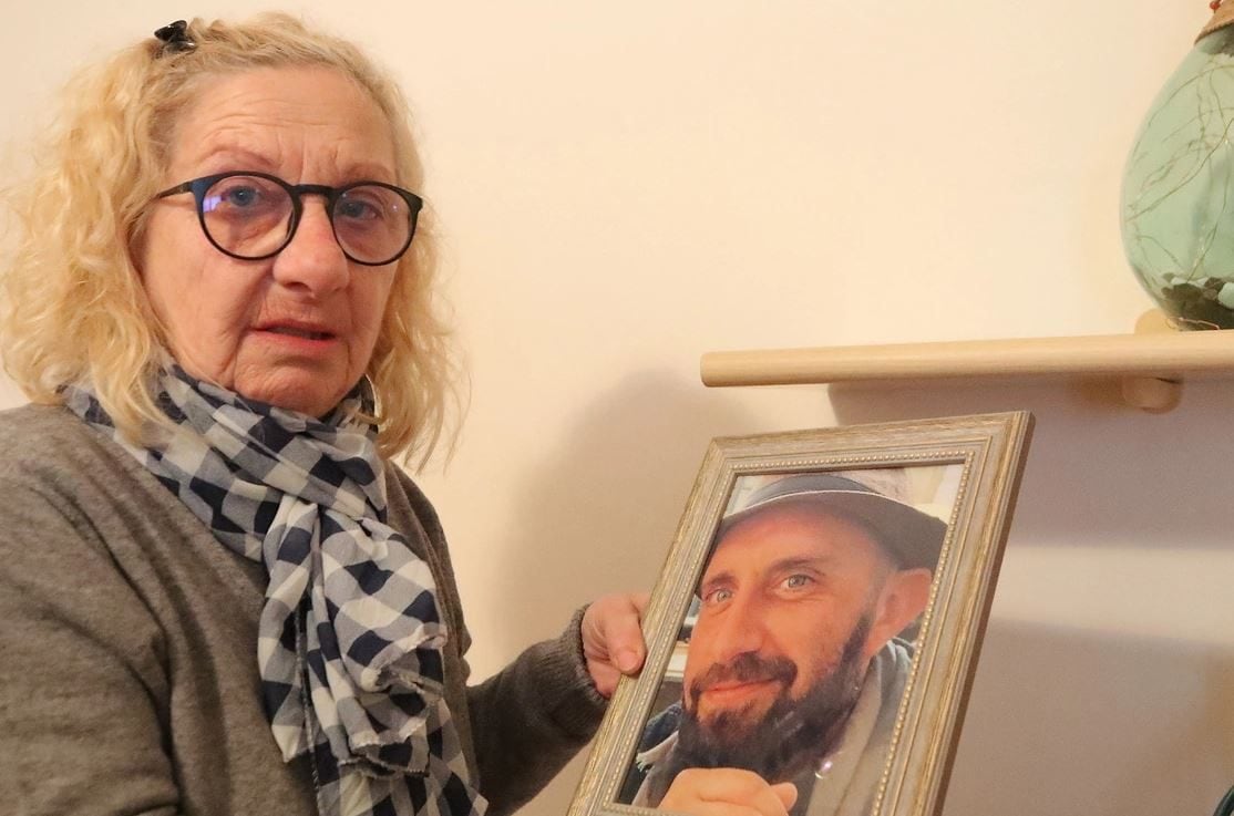 Curato a distanza, morto tra atroci sofferenze: Massimo stroncato dal tumore a 46 anni. Tre 'guaritori' nei guai