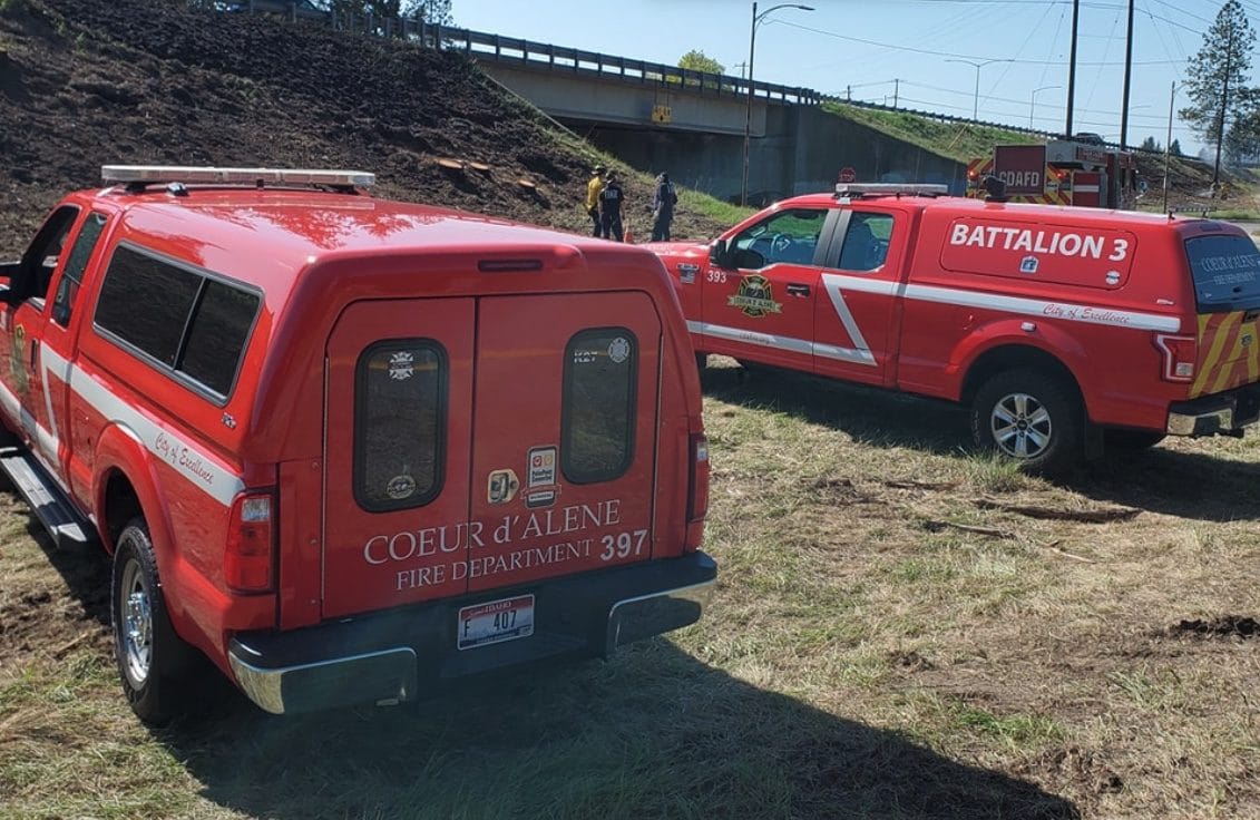 Agguato ai vigili del fuoco, chiamati per l'incendio e uccisi da cecchino, 3 morti in Usa: "Imboscata"