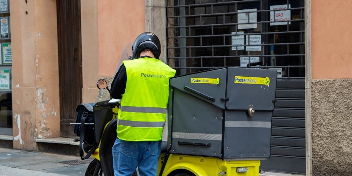 Poste Italiane cerca portalettere in oltre 80 Comuni: in arrivo nuove assunzioni