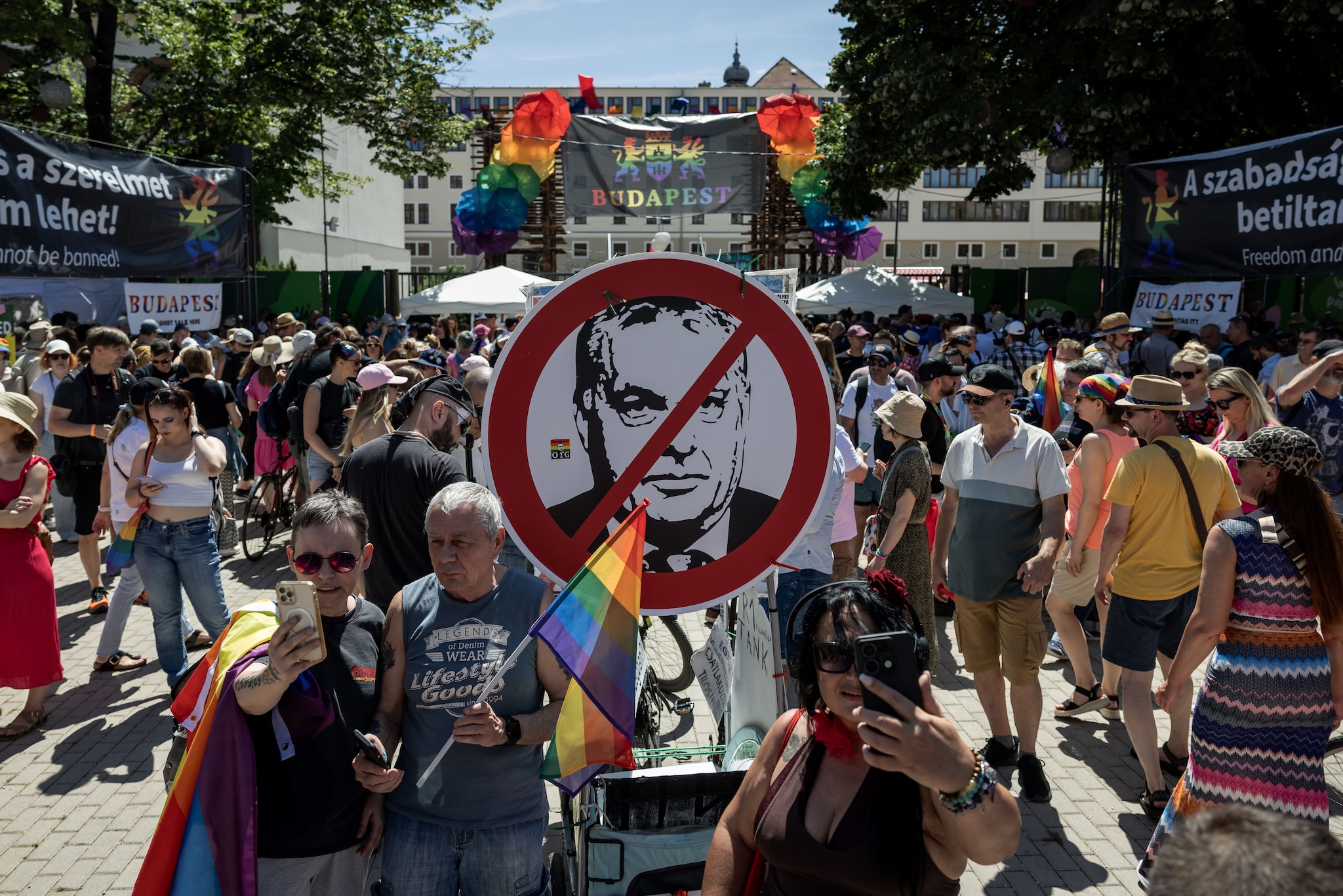 Cosa resta del Pride di Budapest, l’attivista: "Spallata al potere di Orban. Ora non dimentichiamo l’Ungheria”