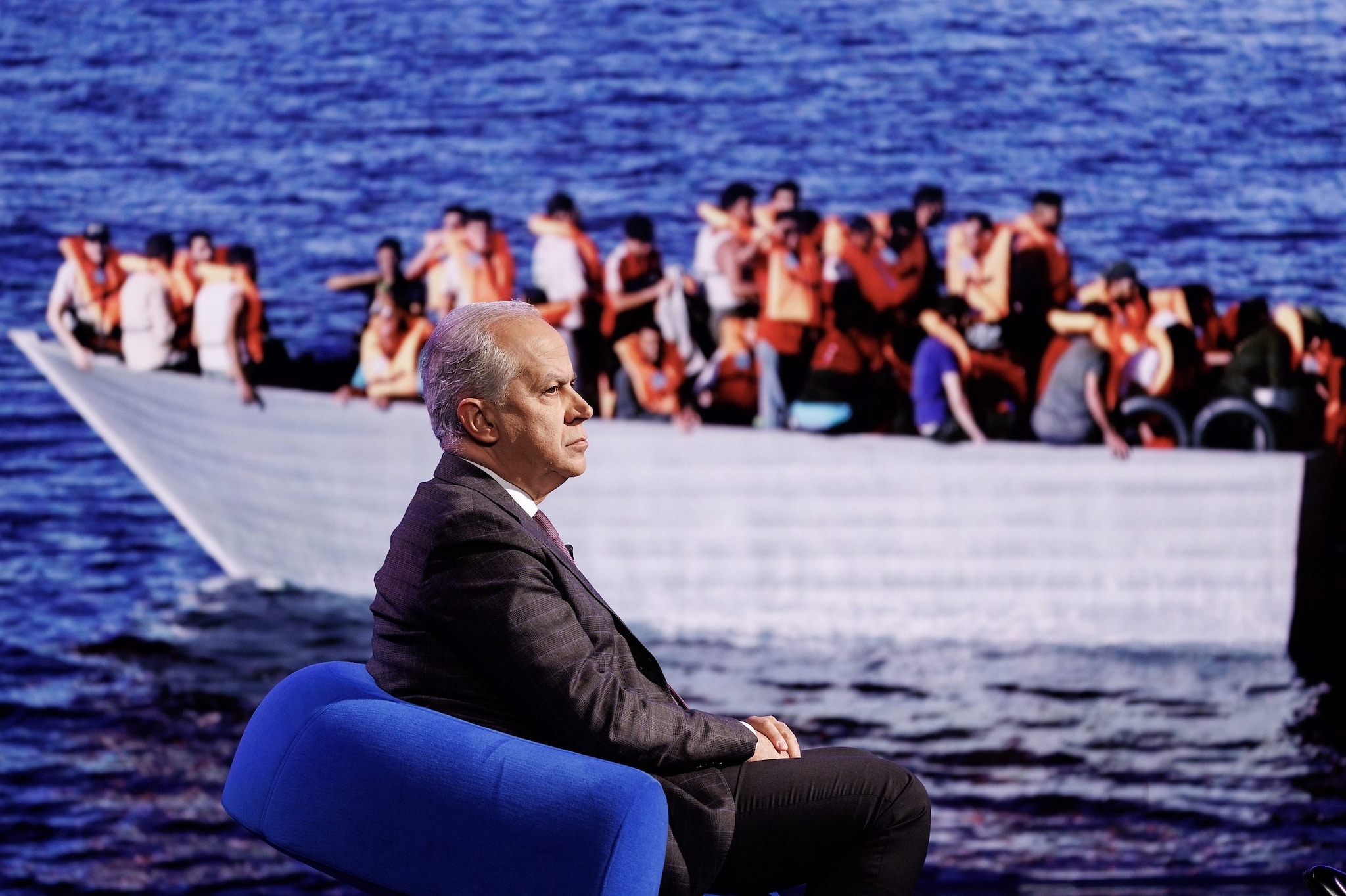 Quest'anno +80% di arrivi di migranti dalla Libia, ma Piantedosi parla di "straordinaria collaborazione"