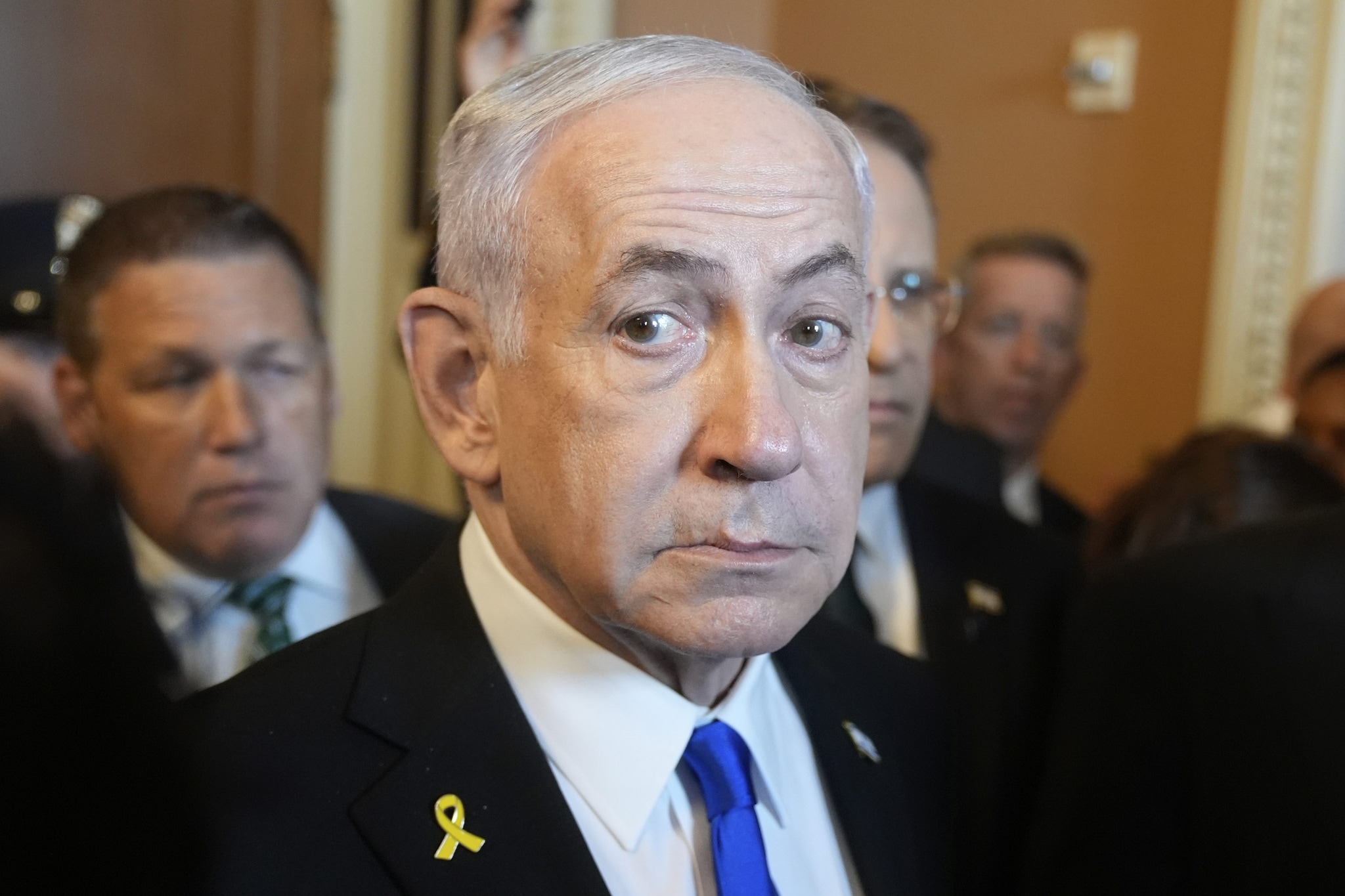 Netanyahu dice che Israele ha bombardato la chiesa a Gaza per errore: "Ogni vita persa è una tragedia"