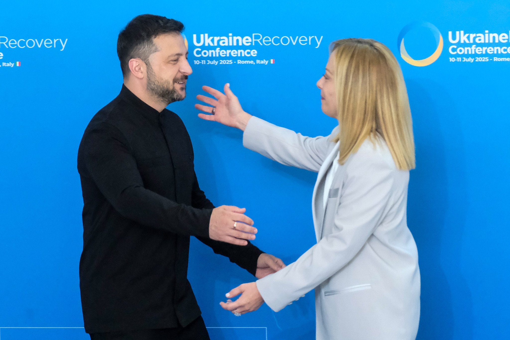 Meloni annuncia accordi per 10 miliardi di euro per ricostruire l'Ucraina, Zelensky: "Serve piano Marshall"