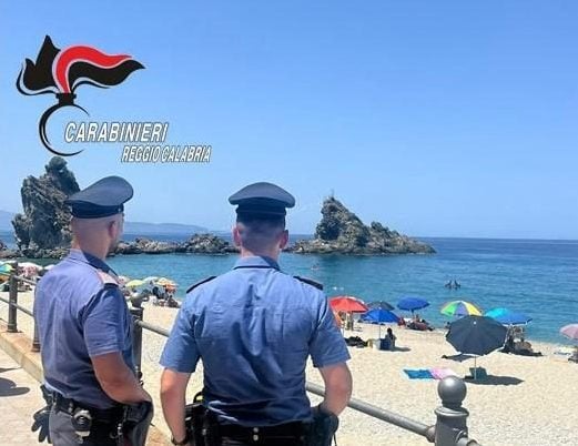 Bambine salvate in mare a Palmi: la 14enne si è svegliata ed è fuori pericolo