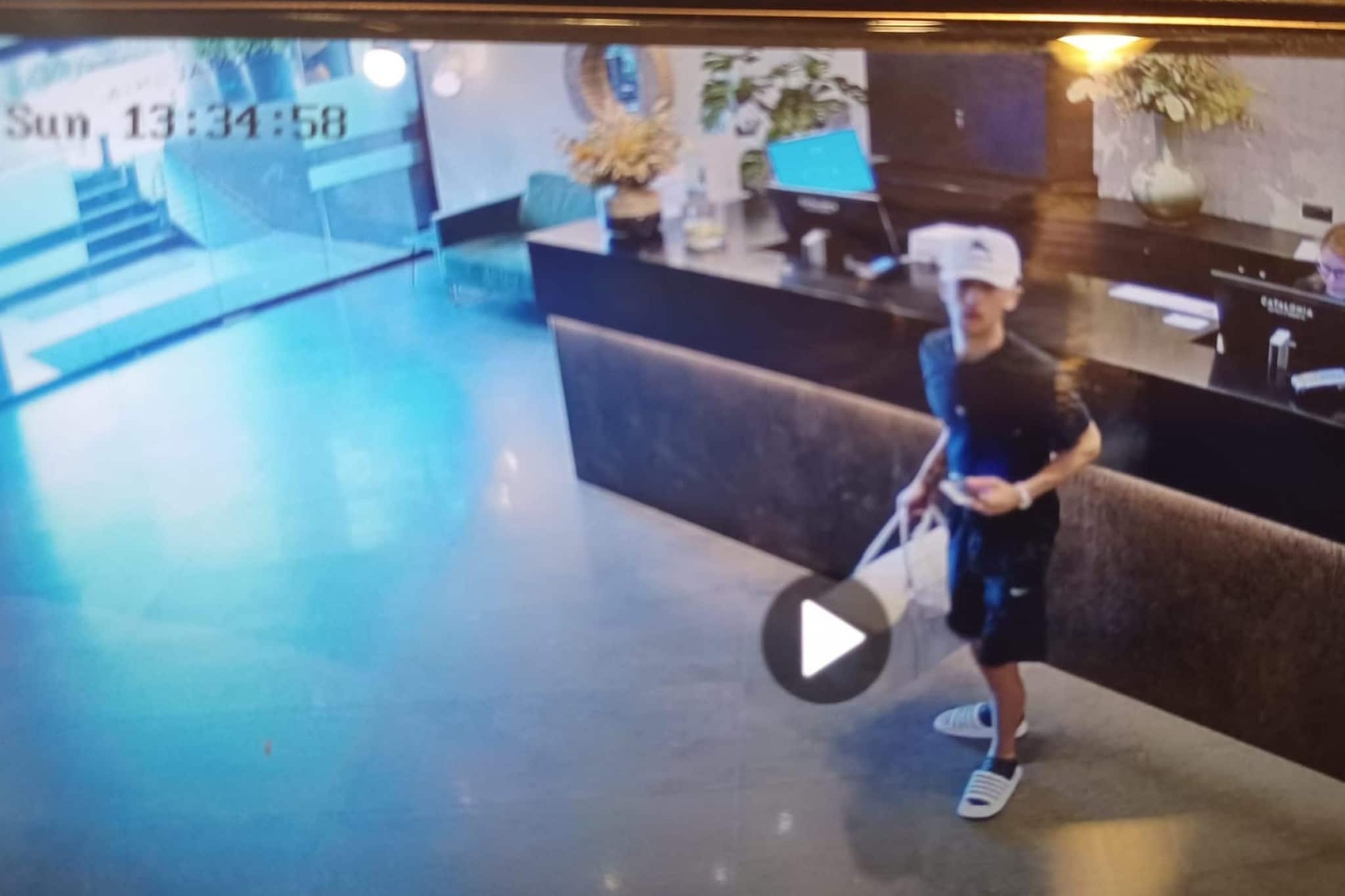 Andrea Cavallari e la fuga dal carcere: in Spagna via terra, catturato in albergo con centinaia di euro falsi