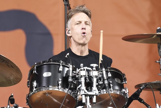 Matt Cameron lascia i Pearl Jam dopo 27 anni: il messaggio della band al batterista
