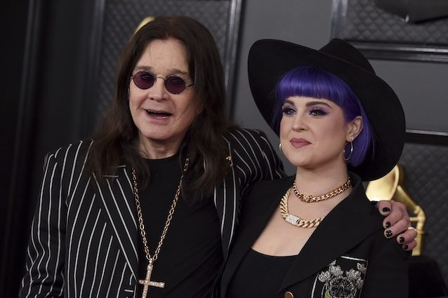 La figlia di Ozzy Osbourne rompe il silenzio sulla morte del padre: le prime parole di Kelly