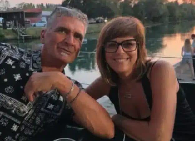 Maxi incidente a Jesolo tra auto, camion e moto: Manuela muore insieme al compagno Davide, lasciano due figli
