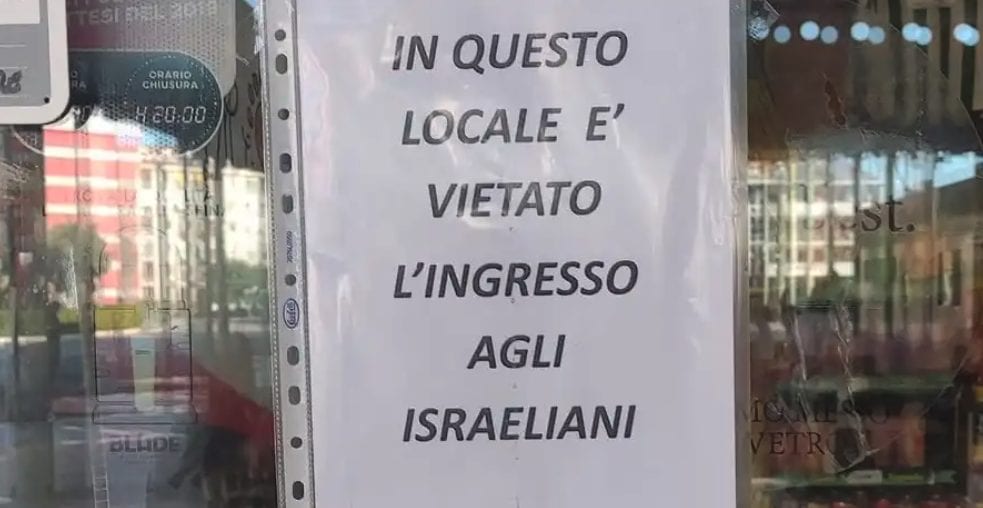 "Vietato l'ingresso agli israeliani": il cartello affisso da un bar di Termoli e fatto rimuovere dalla polizia