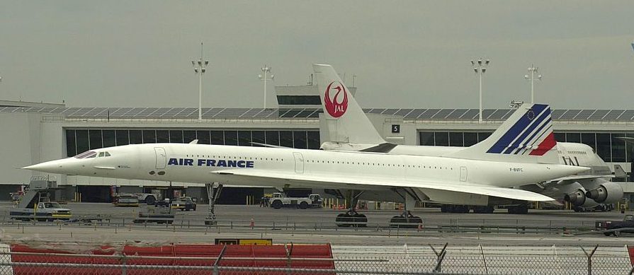 Concorde a terra dopo l'incidente vicino a Parigi (Chris Hondros/Newsmakers)