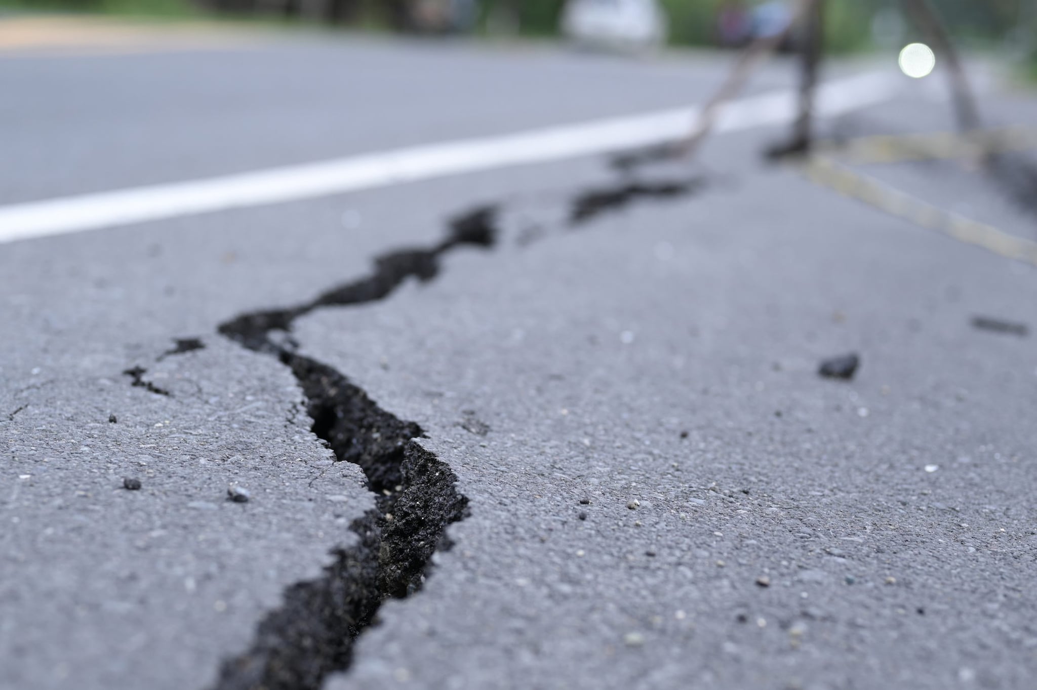 Il caldo fa cedere l’asfalto appena rifatto, chiusi i caselli autostradali a Verona sulla A4
