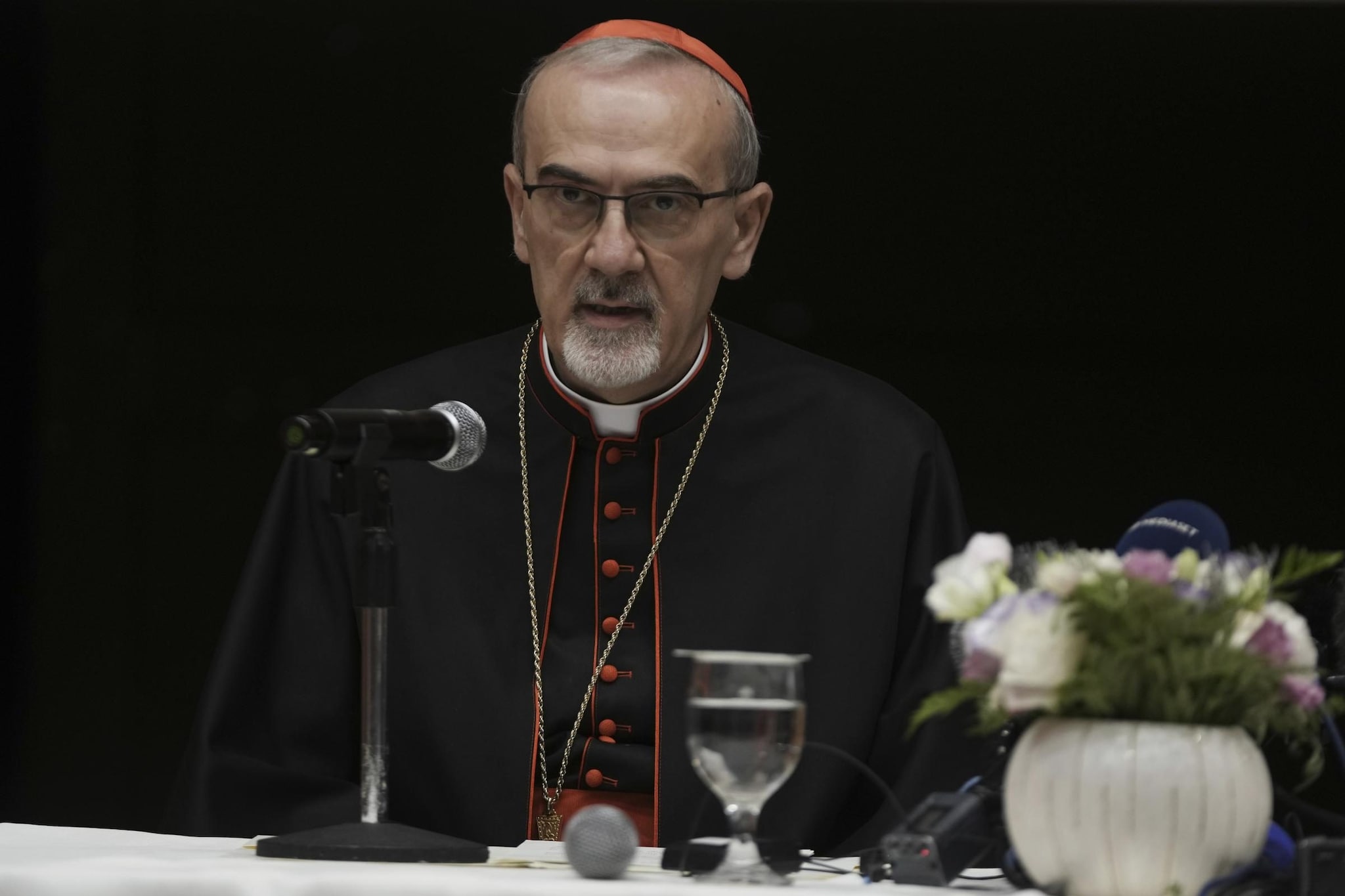 Il cardinale Pizzaballa descrive cosa ha visto a Gaza: “Distruzione enorme, la gente vive senza niente”