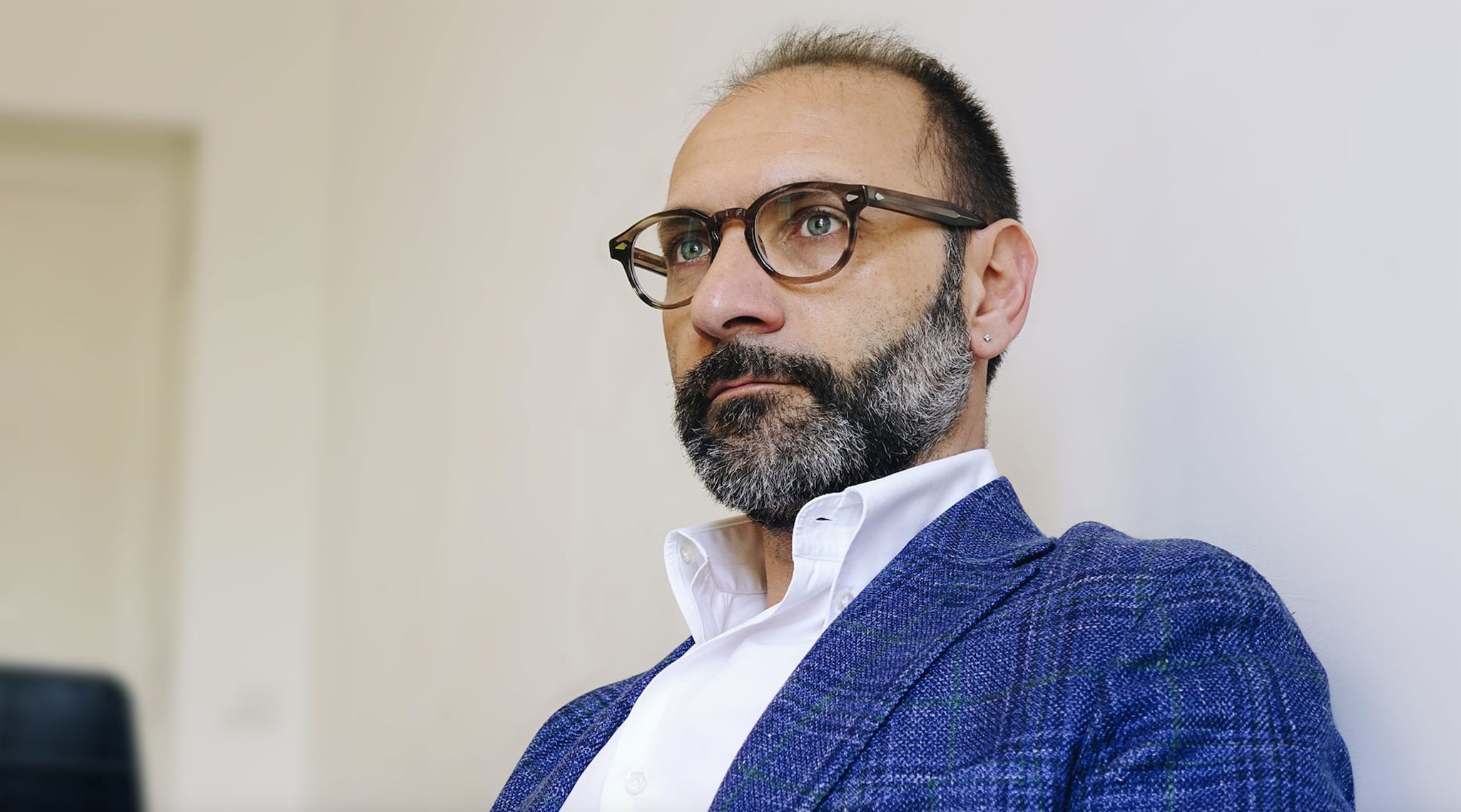 Il prof sta con gli studenti "ribelli": "Fanno quello che dovremmo fare noi, il ministro li ascolti"