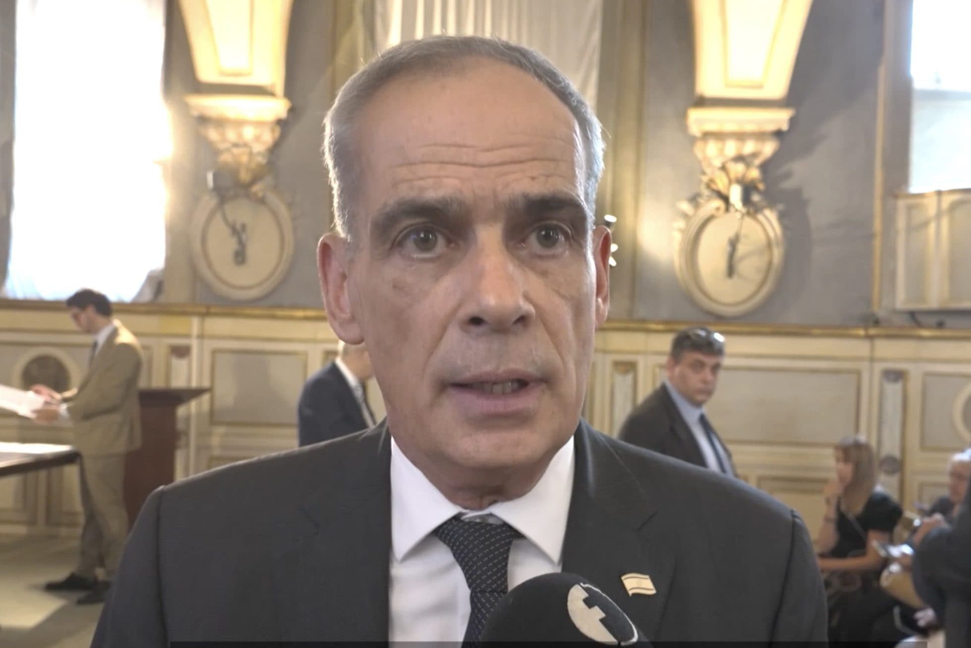 L'ambasciatore israeliano: "Vittime civili e carestia? In guerra si fanno errori, ma la colpa è tutta di Hamas”