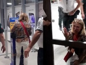 &#8220;Il suo bagaglio a mano è fuori misura&#8221; e la lasciano a terra: passeggera Ryanair implora di salire a bordo