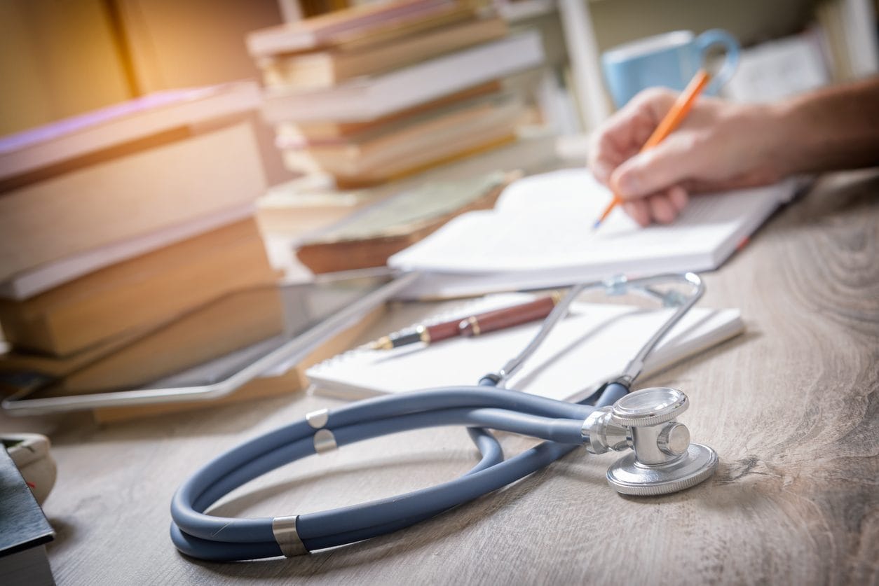 Oltre 54mila iscritti a Medicina senza il test d'ingresso, a settembre partirà il semestre aperto