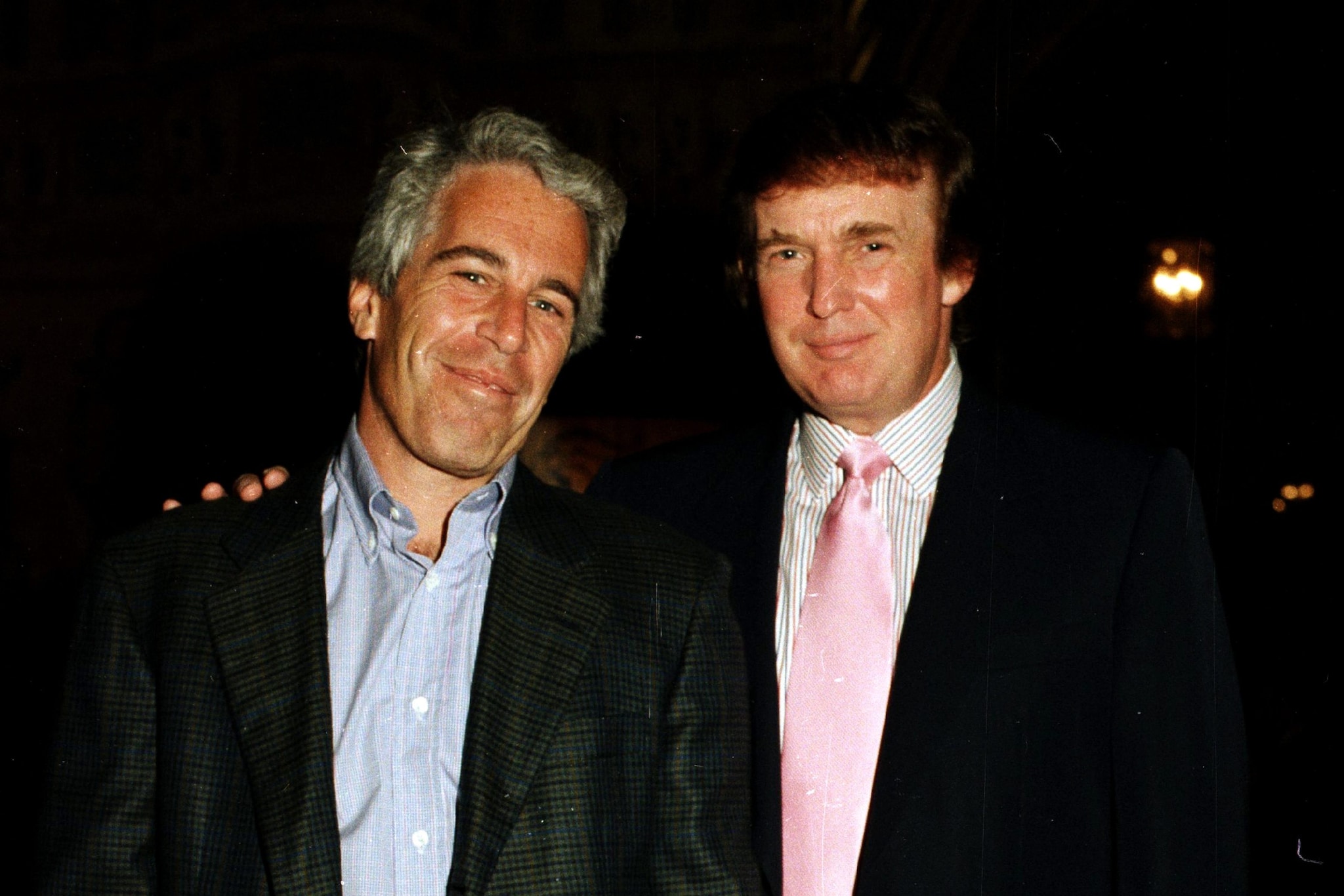 Il Dipartimento di Giustizia Usa avvisò Trump che il suo nome era nei file su Epstein